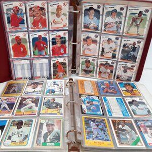 250 Baseball Cards